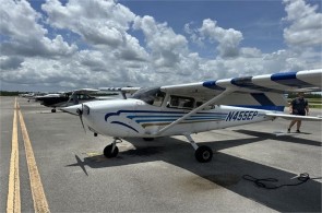 1998 CESSNA 172R SKYHAWK